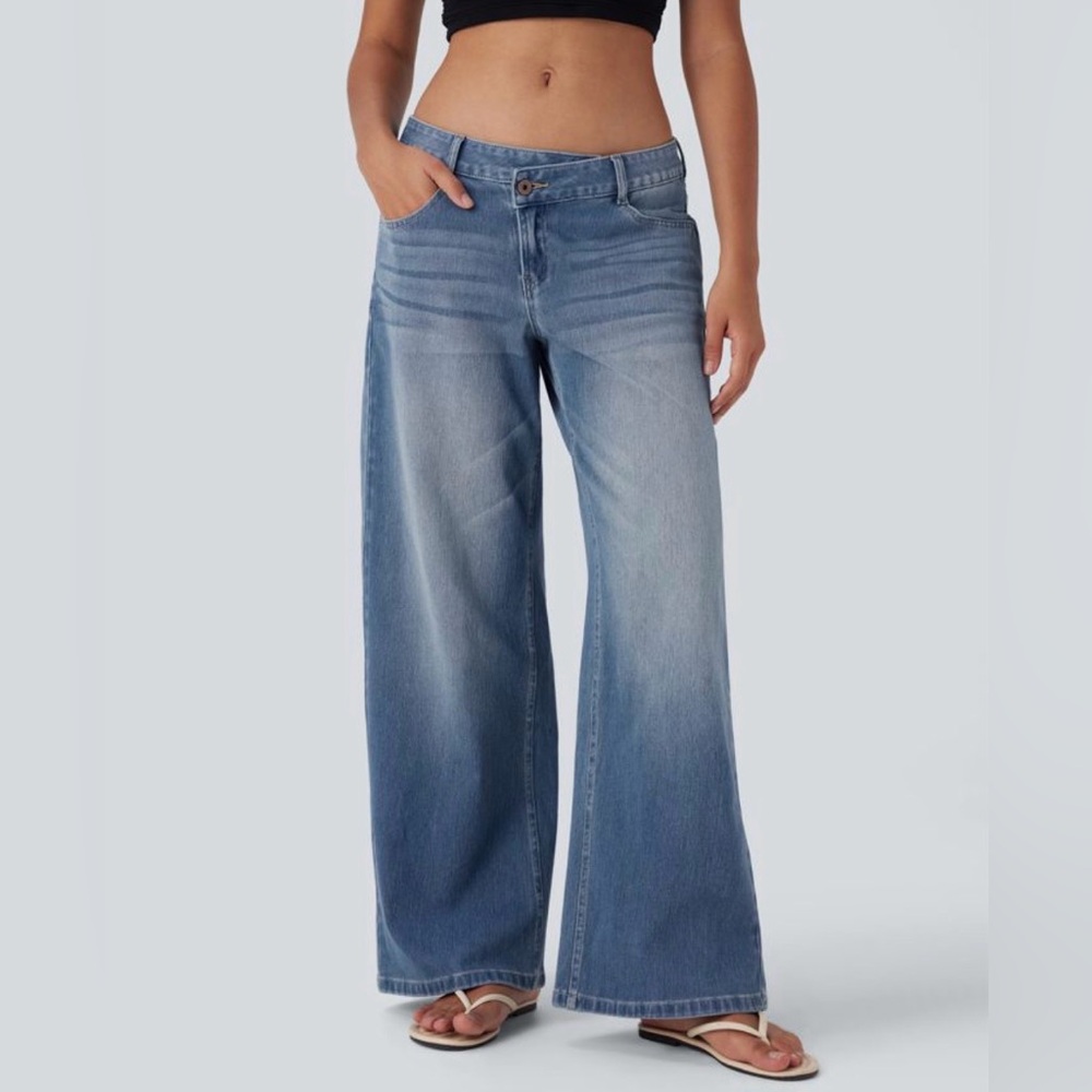 Halara Women’s Flex Asymmetric Low Rise Baggy Wide Leg Jeans US M Petite EUC